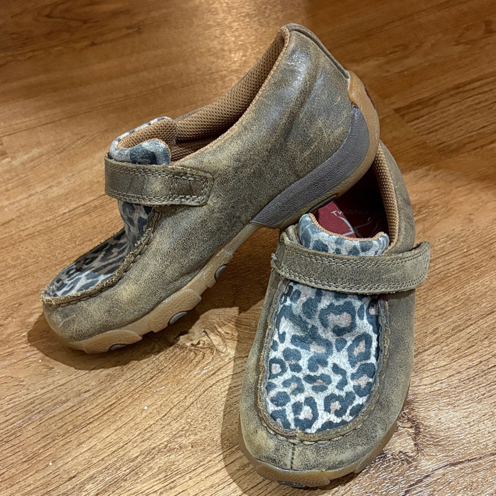 Twisted X Leopard Print Kids Shoes Size 12.5